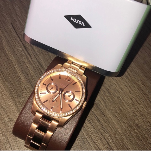 Fossil watch with Swarovski jewels accents main image 4